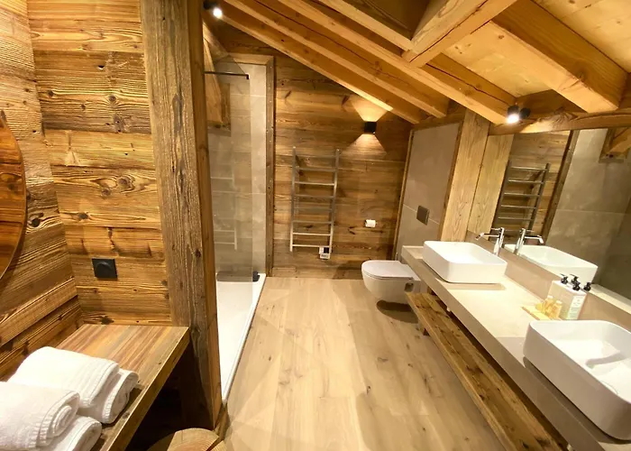 Aguila - Jacuzzi Et Sauna Panoramique - Vue Spectaculaire Шале *